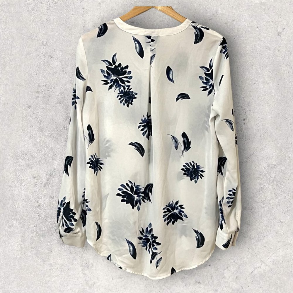 Simply Styled Women's Top Button Down Floral Long Sleeve Size L Blouse Pockets - Picture 2 of 7